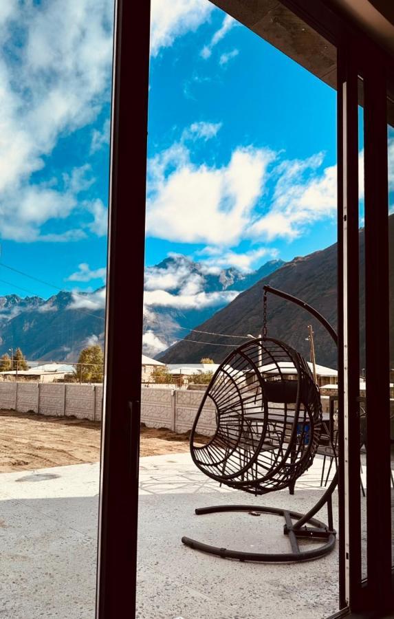 Villa Alpine Escape Kazbegi Exterior foto